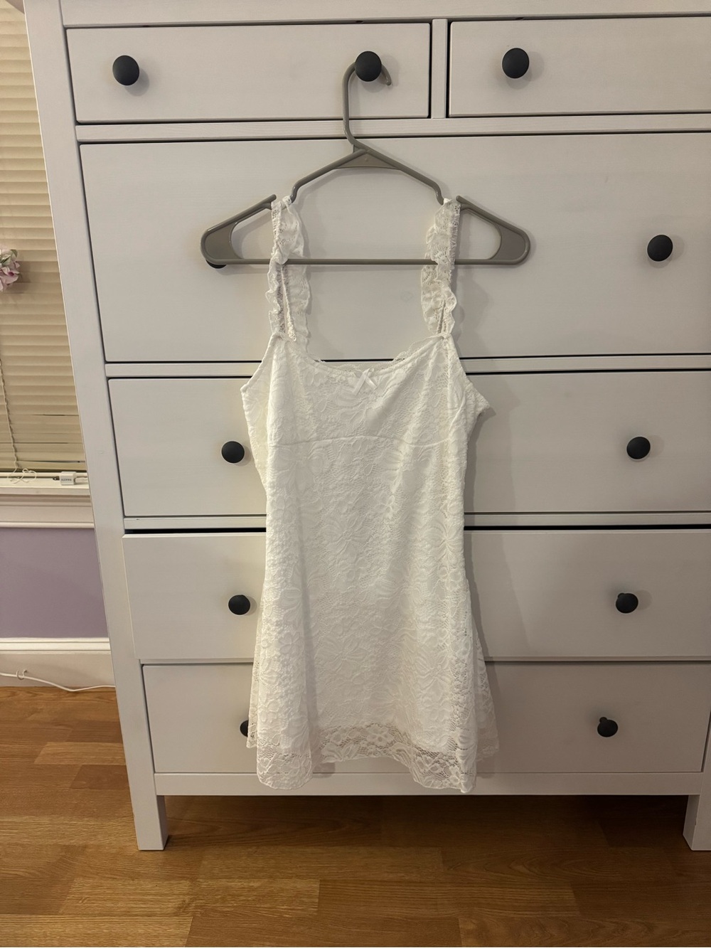 Women's White Lace Slip Dress - Sleeveless Intimate Nightwear